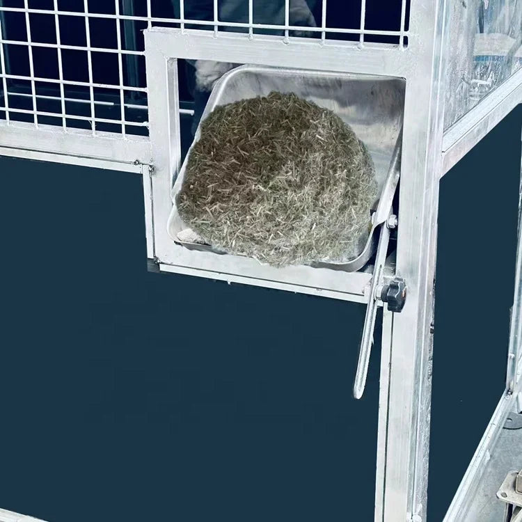 Supply Customized Portable Temporary Mobile Livestock Horse Room Stable with Roof